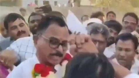 Coconut breaking ceremony leads to BRS, Congress scuffle in Telangana