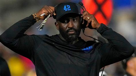 UCLA fires head coach DeShaun Foster after Bruins start 0-3 - ABC7 Los ...