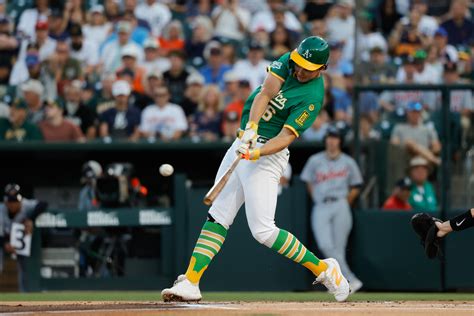 What happened to Nick Kurtz?Live injury updates for Athletics vs. Rangers