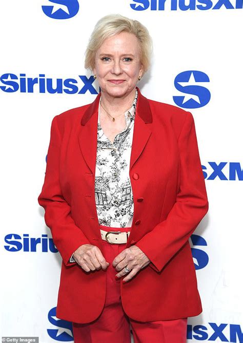 Brady Bunch star reveals shocking residual pay after Lisa Kudrow said ...