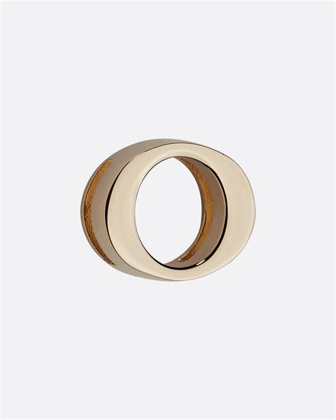 My ABCDior Letter O Badge Pale Gold-Finish Metal | DIOR IN