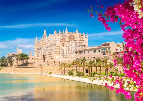 Why Is Spain Suddenly Harder For Americans? Here’s What Changed