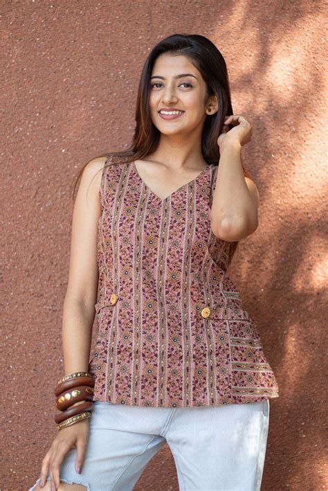 Cotton Top V-Neck Stripe – KMISTRY