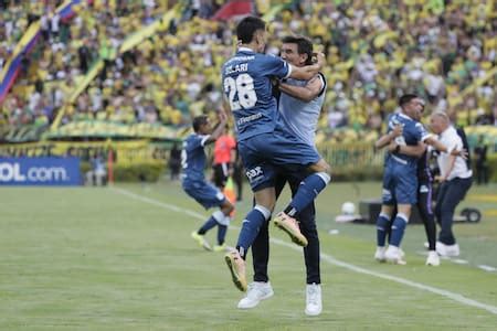 Copa Libertadores: Racing pisó fuerte en Colombia, goleó a Bucaramanga ...