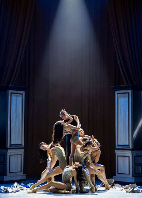 Photos: First Look At Northern Ballet's GENTLEMAN JACK; THE ...
