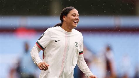 Sam Kerr scores on return as Chelsea overcome Aston Villa