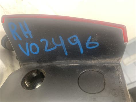 Used Lexus IS300h Right Tail Light AVE30 04/2013-09/2016 — 2013 Lexus Is Series | PartsClub