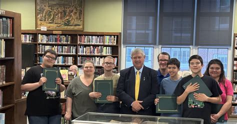 LP High School honors Special Olympics athletes – Shaw Local