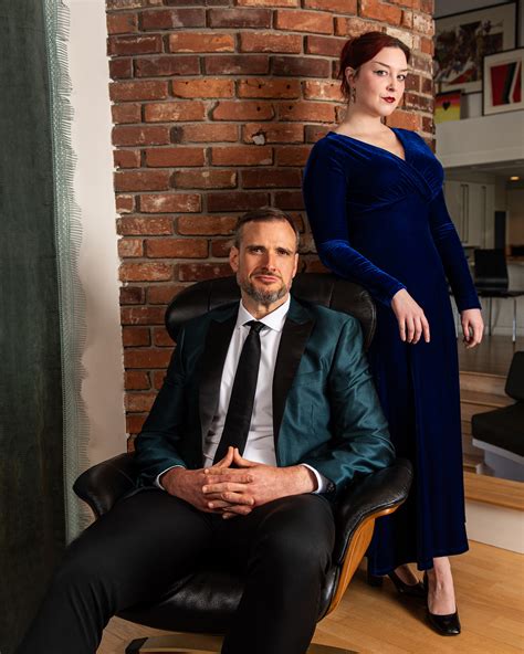 In musical double bill, singer has 2 roles and 1 big problem