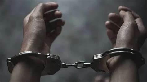 Youth arrested for hurling abuses at ‘CM With ME’ program - KERALA ...