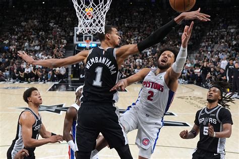 Wembanyama scores 38 as the Spurs sweep the Pistons, 121-106 | Pro ...