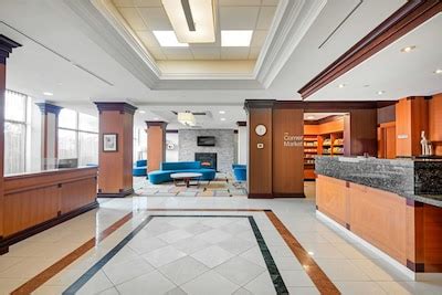 Hotel Fairfield Inn & Suites Toronto Airport, Mississauga, Canada - www ...