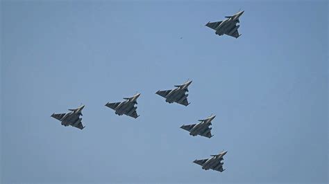 India moves up to no.5 in global defence spending; China at no.2. Where ...