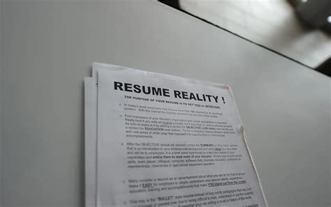 Experts outline AI-friendly resume tactics amid tighter job market