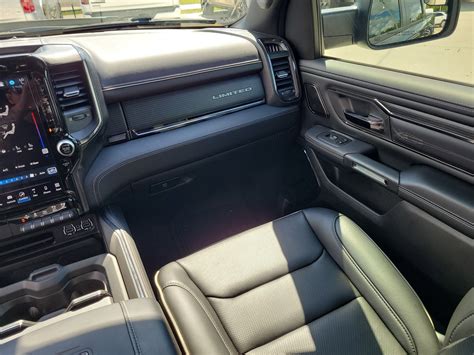 Pre-Owned 2024 Ram 1500 Limited Crew Cab Pickup in Sarasota #RN224780A | Sarasota CDJR Fiat