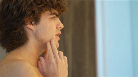 Inside 'looksmaxxing': Why the online obsession is growing