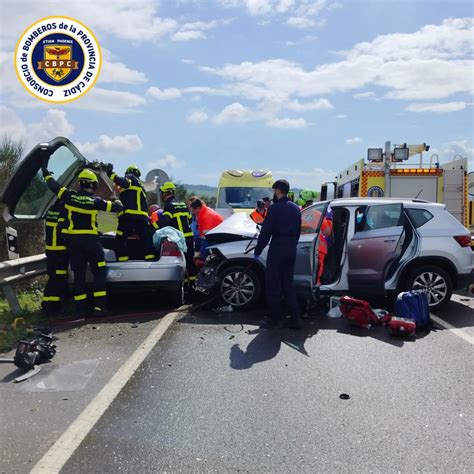 One dead and three injured in horror three-car pile-up in Cadiz – The ...