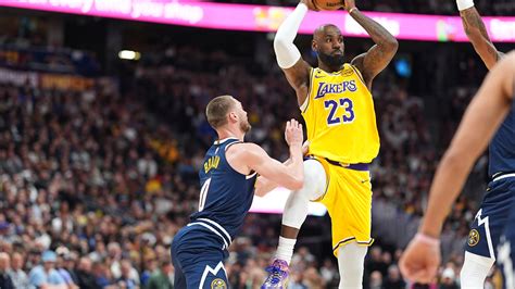 LeBron James breaks the NBA career field goals record in the Lakers ...