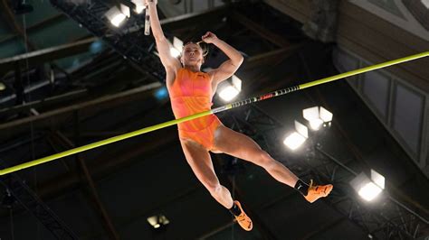 Aussie pole vaulter Nina Kennedy to miss athletics world champs - ESPN