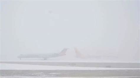 Winter storm grounds US air travel: Over 10,000 flights cancelled on ...