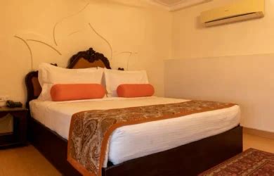 Hotels Near Varanasi Airport for Easy Stays | Bag2Bag