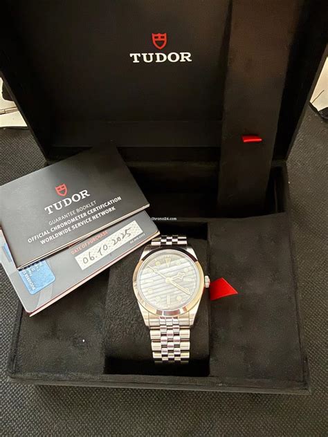 Tudor Black Bay One 39 Full Set - Mint for Rs.362,212 for sale from a ...