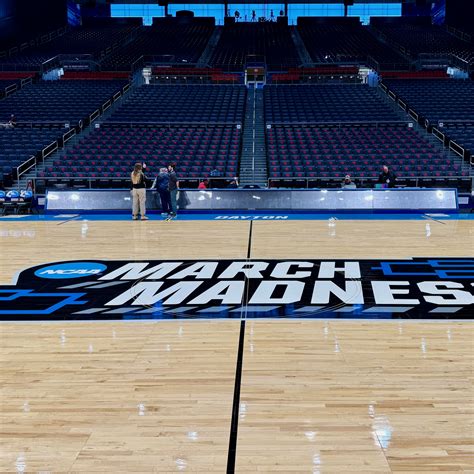 Ice Skater Who Lost Parents in American Airlines Crash Gives Ilia ...