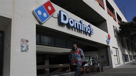 Domino's Pizza (DPZ) earnings: Stock falls on weak sales