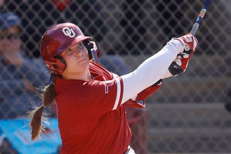 In a battle like McGwire and Sosa's '98 home run chase, Oklahoma, UCLA ...