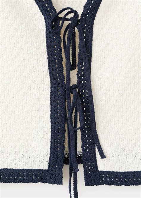 Top vest with bow details - Women | MANGO Hungary