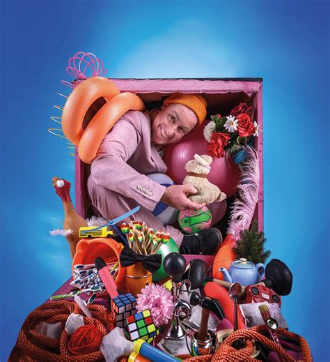 Award winning family show Out Of The Box comes to Leeds this April