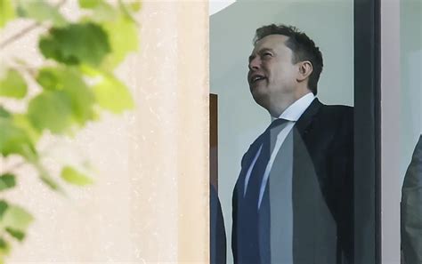Musk warns AI could surpass humans in OpenAI trial testimony