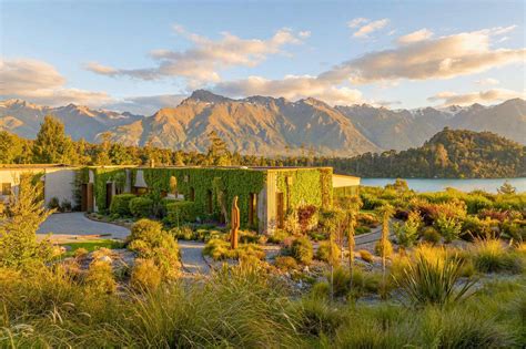 Queenstown ‘gazillionaires’: Surge in ultra-wealthy foreign buyers ...