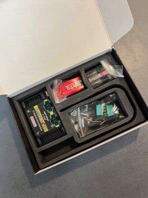 Jeti Central Box CB200 mit Magnet Schalter | RC-Network.de