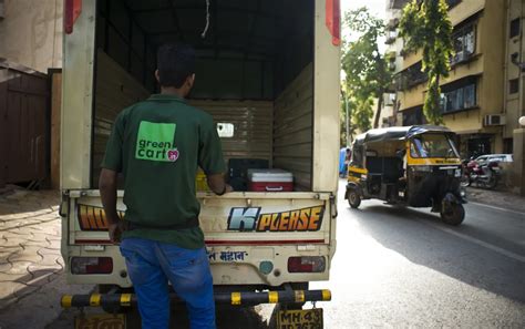 Delivery worker guards Mumbai home left unlocked until owner returns