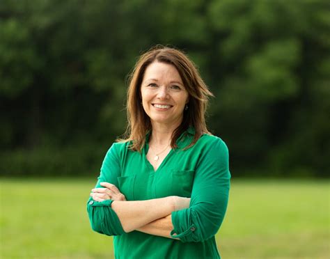 Who's running for Congress in southeastern Iowa's 1st District?