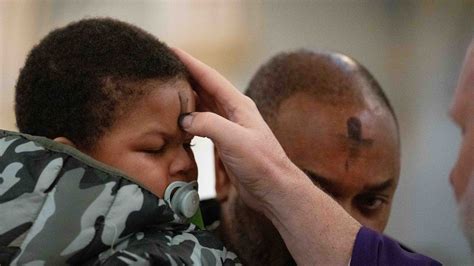 Ash Wednesday in Louisville. Photos of congregations in Kentucky