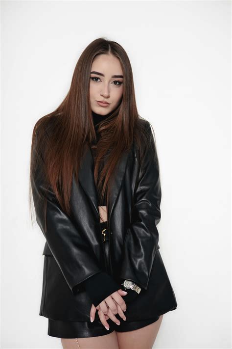 6 000+ Bästa Pokimane+leaks+tites-foton · 100 % gratis nedladdning · Pexels stockfoton