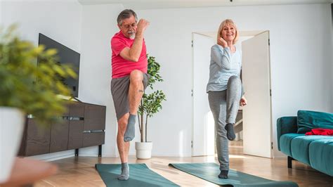 Over 60 and can’t get on the floor? A personal trainer shares her favorite standing core ...