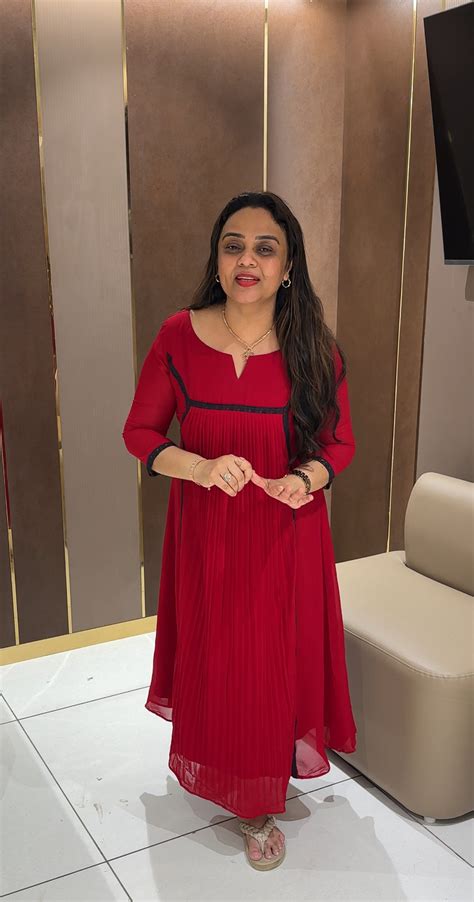 IHA'S IN-HOUSE DESIGNER ALINE TOPS- IHA 29592 – Iha Designs Bridal Studio