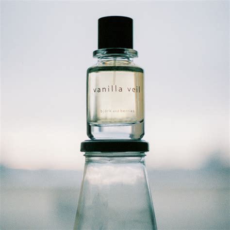 Björk and Berries VANILLA VEIL EAU DE PARFUM 50ML | MATERIAL26