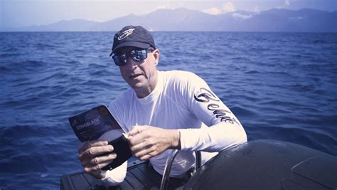 “Join the stingblade club and help save the summer in Mallorca”