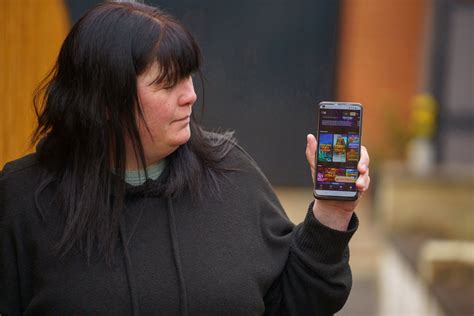 Woman ordered to pay back £33,000 after winning jackpot in online game ...