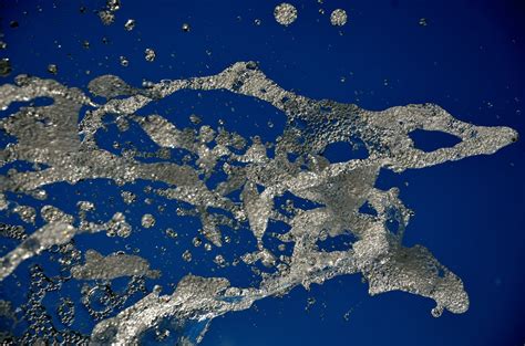 A New State of Matter May Exist Inside Uranus and Neptune - GreekReporter.com