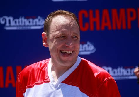 Joey Chestnut announces return to Nathan’s hot dog eating contest on ...
