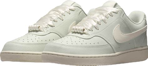 Nike Court Vision Low Women's Shoes. Nike UK