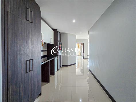 Corner unit condo for sale at Siam Ocean View in Pratumnak. | C015769 ...