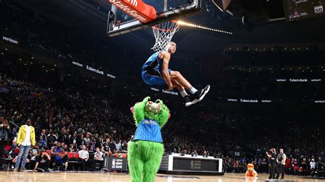 The 2016 Dunk Contest: Looking back at 'the best one ever' | NBA.com