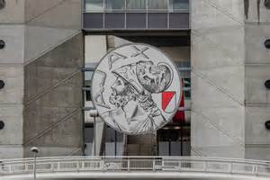 16-jarige Ajax-middenvelder maakt zijn debuut: 'Zijn tijd ver voorbij ...