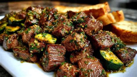 Garlic Butter Steak Bites with Zucchini